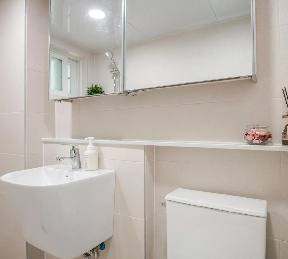Jinee House Apartman Szöul Dél-Korea